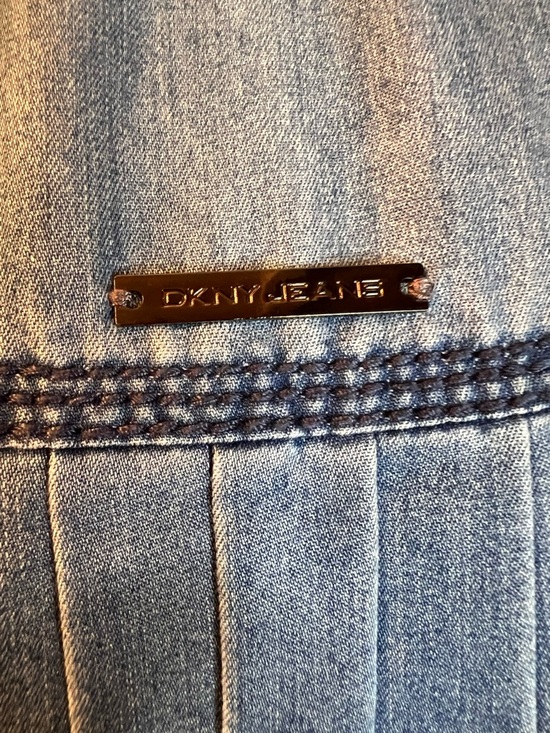 Dkny Sleeveless Denim Zip-Front Midi Dress in Blue - Picture 4 of 15